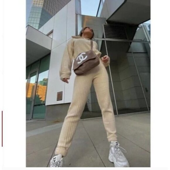 Weekend Stories Pants - Weekend Stories Revolve Ribbed High-Rise Cozy Knitted Tapered Pants Medium Women